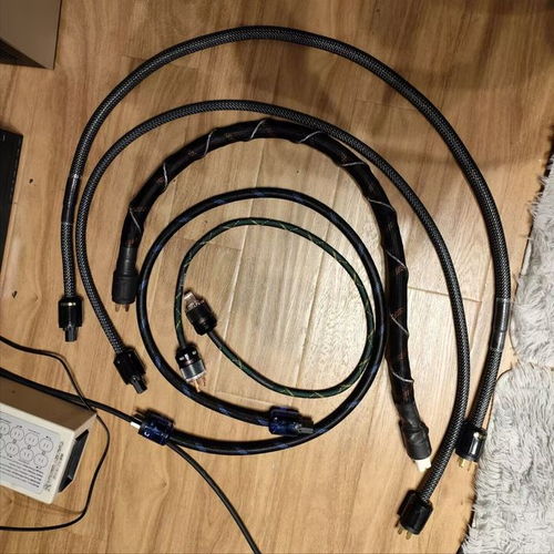 电源线大乱斗 是性能提升还是智商税？